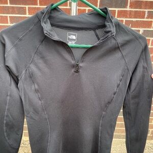 Women’s XS North Face half zip